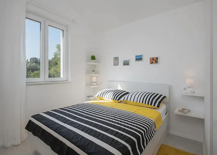 Appartamento Dolce - Two Bedroom With Balcony And Sea View Cavtat