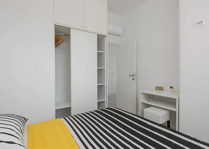 Appartamento Dolce - Two Bedroom With Balcony And Sea View *