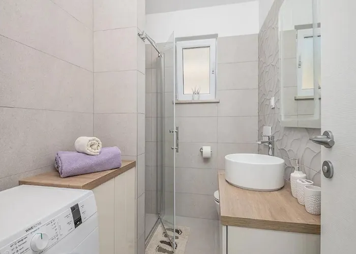 Dolce - Two Bedroom With Balcony And Sea View Cavtat