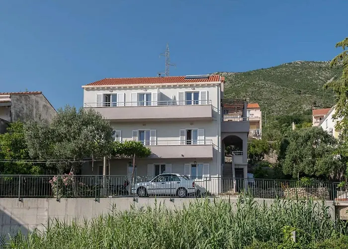 Dolce - Two Bedroom With Balcony And Sea View Cavtat